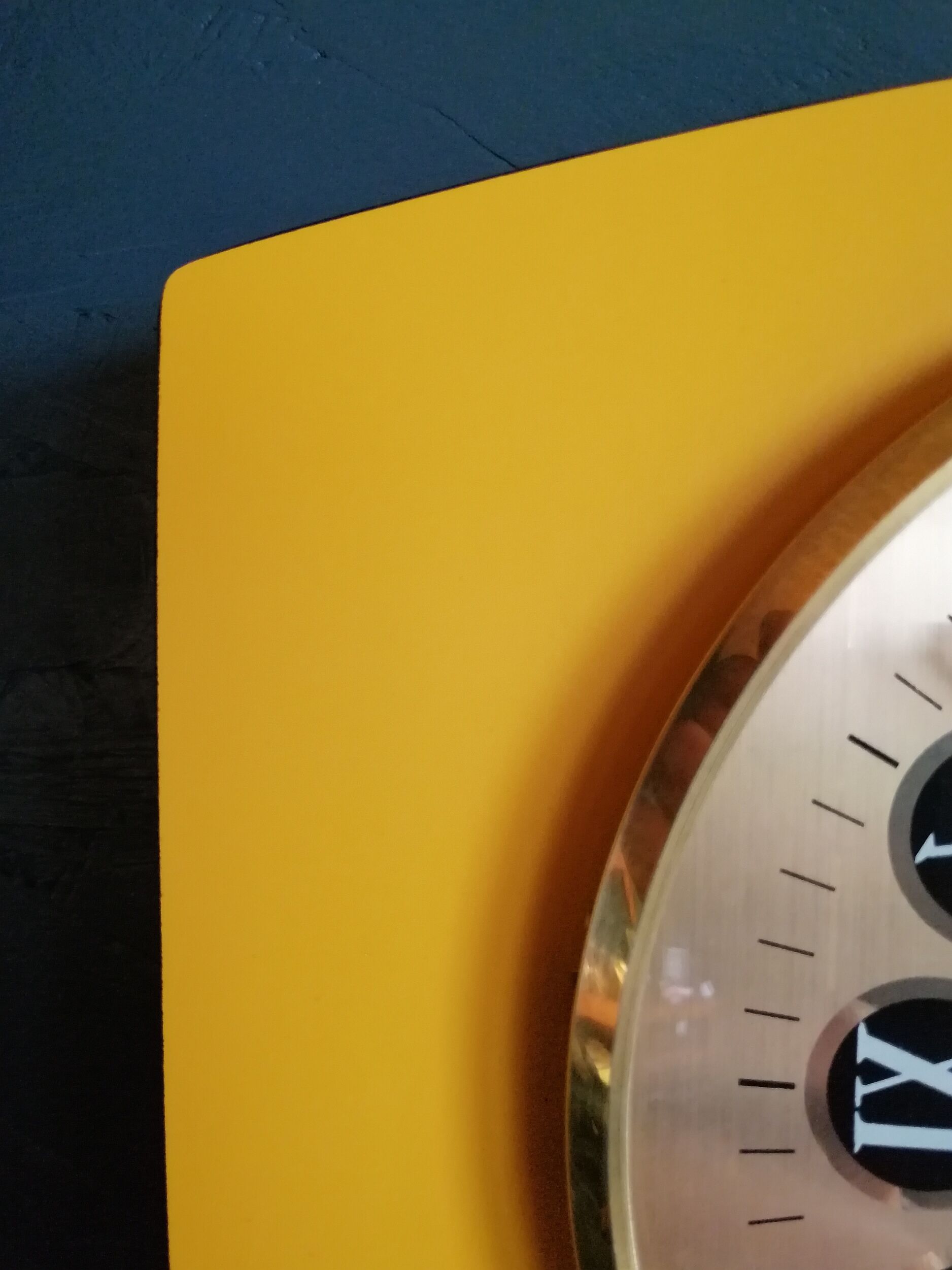 Vintage clock, "Yellow Kiplé" wall clock
