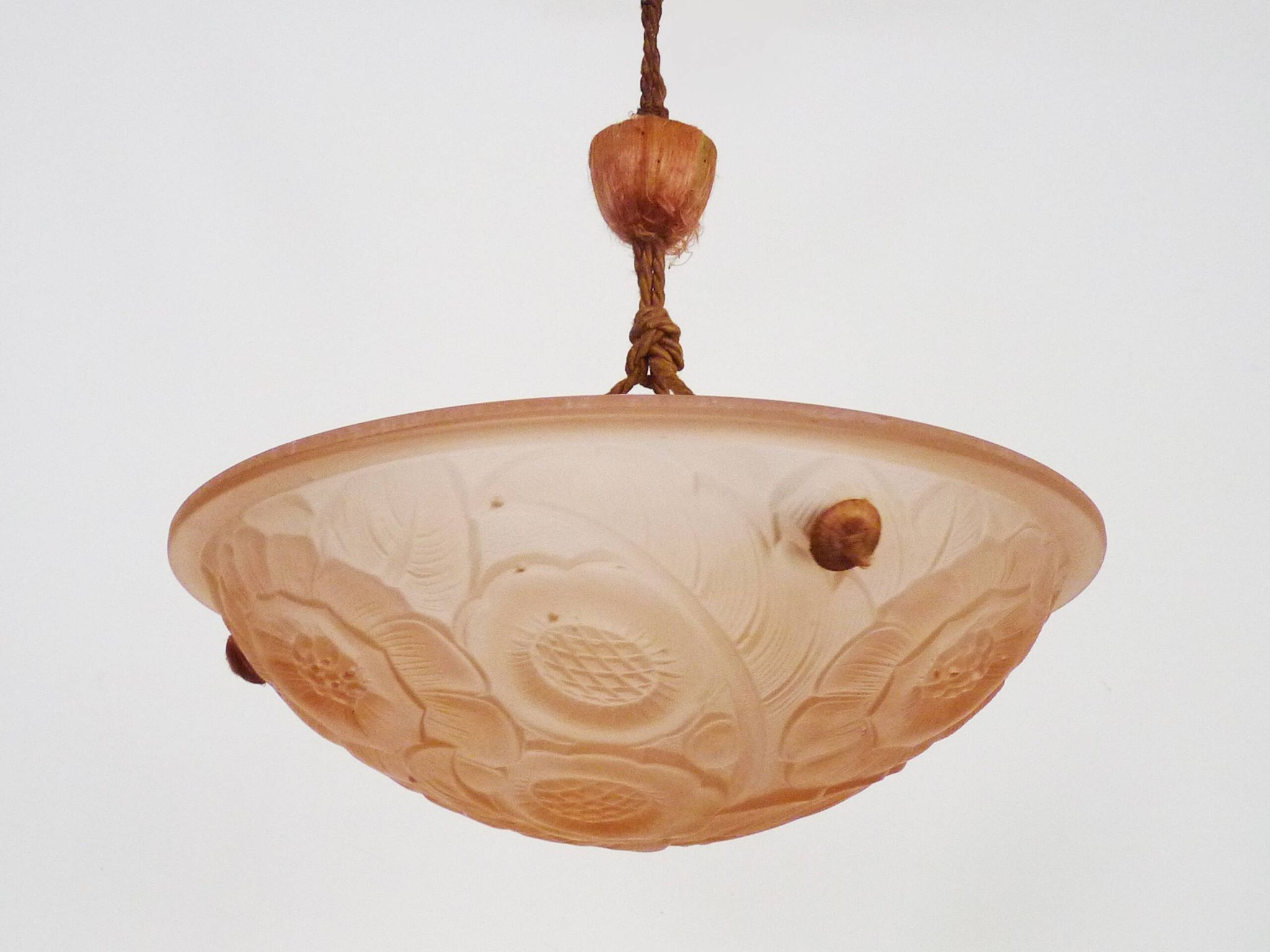 Antique chandelier, Art Deco floral basin pendant light 1 light, in pink glass paste. 1930s