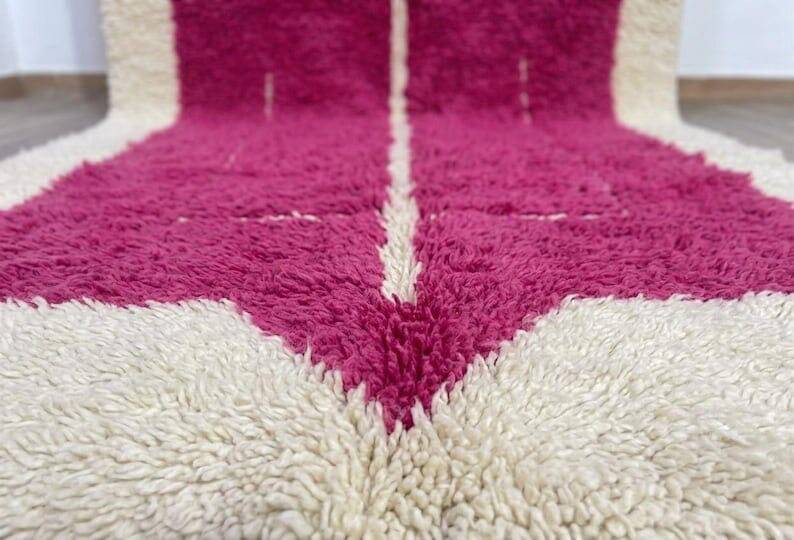 Handmade traditional pure wool rug 2/3 m