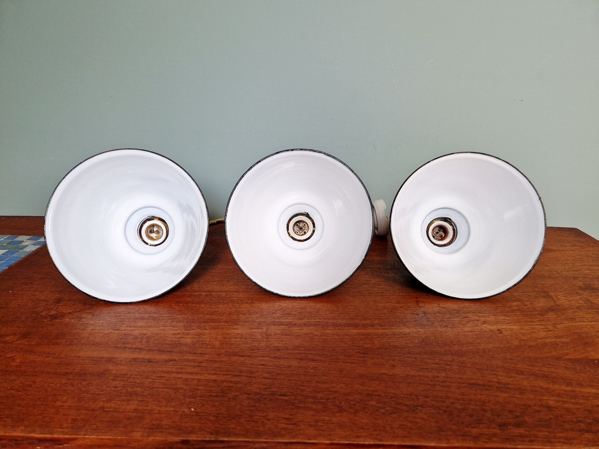 Brass wall light with green enamelled sheet metal, Mid-Century
