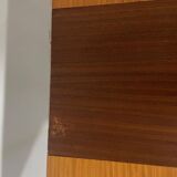 Extendable dining table