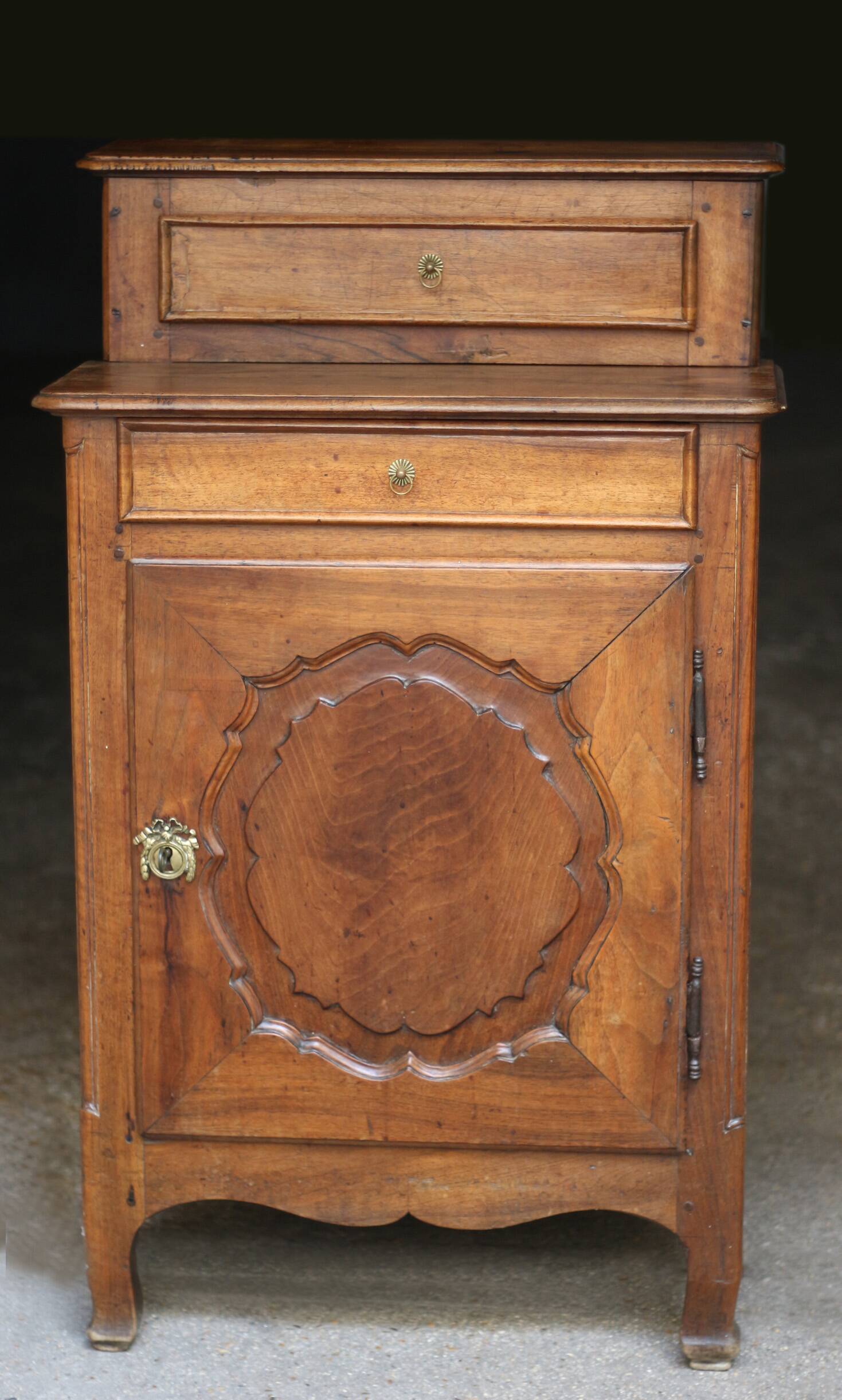 Home / Magnificent XVIII (Regency) jam cabinet in solid walnut. Rare.