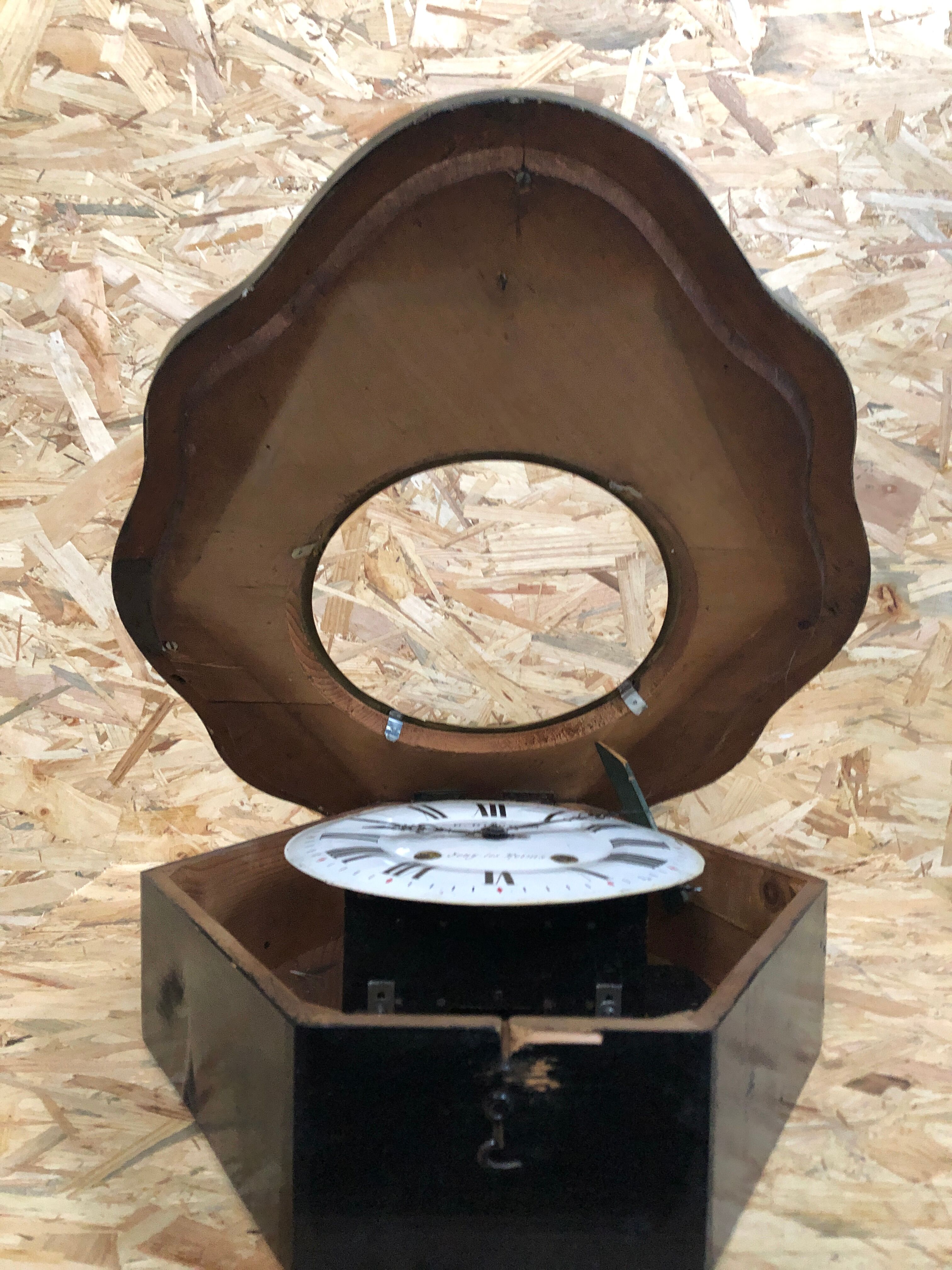 Clock pendulum ox eye wood decoration mother-of-pearl dial enamelled vintage