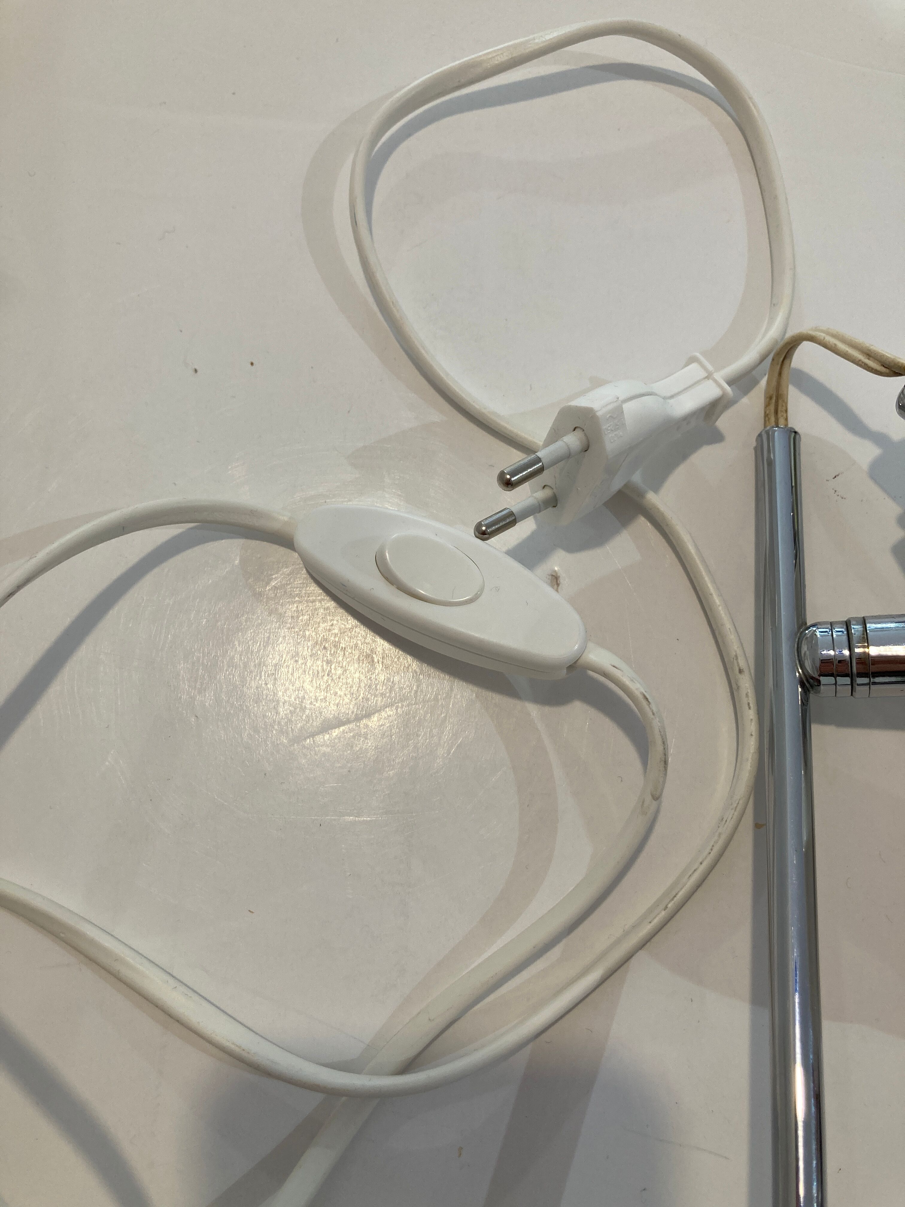 White metal desk lamp years 60-70-