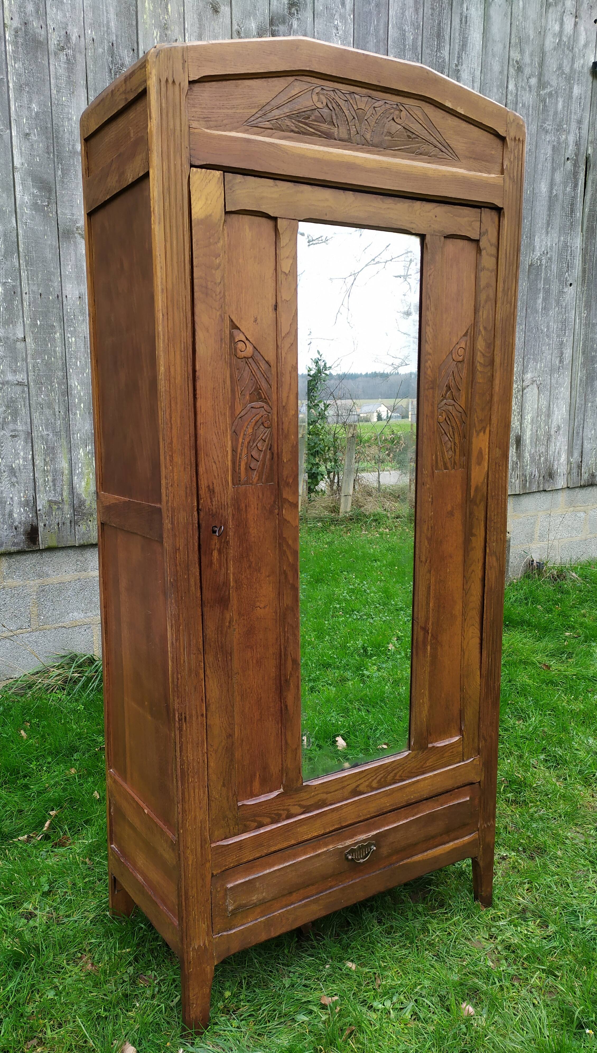 Armoire parisienne art déco