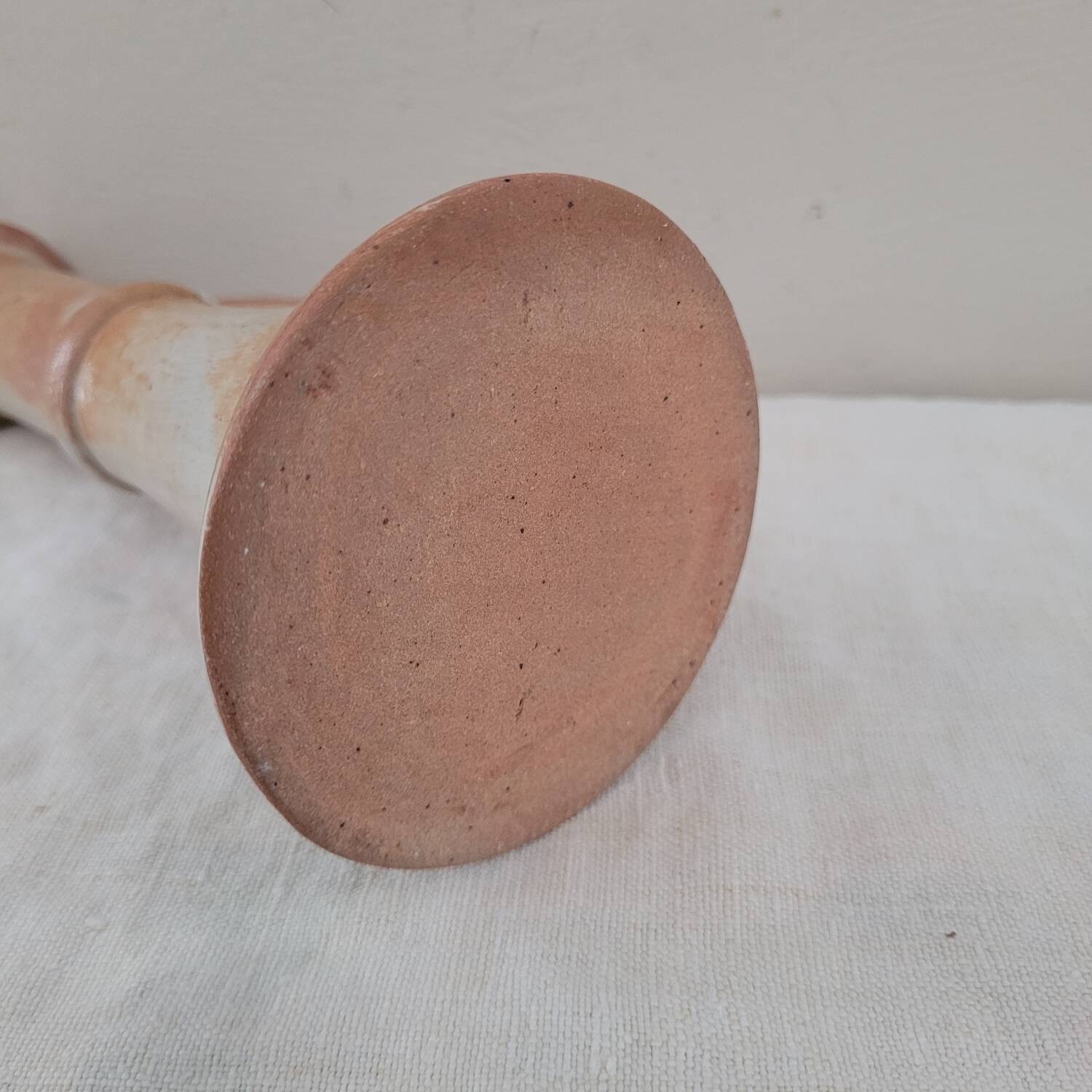 ​Bougeoir Artisanal en Terre Cuite Brute – Circa 1970