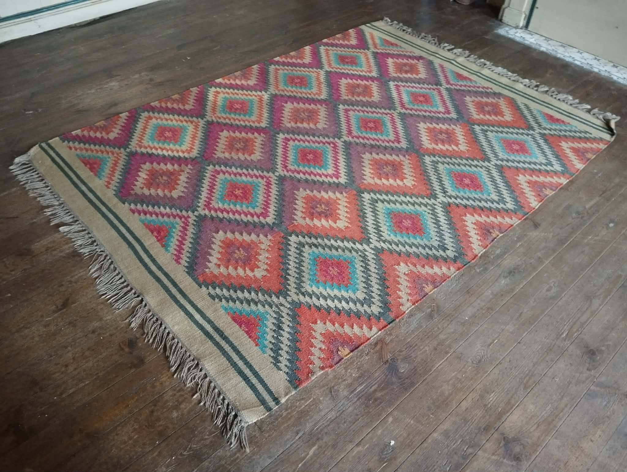 Handmade Indian Kilim 226x164cm