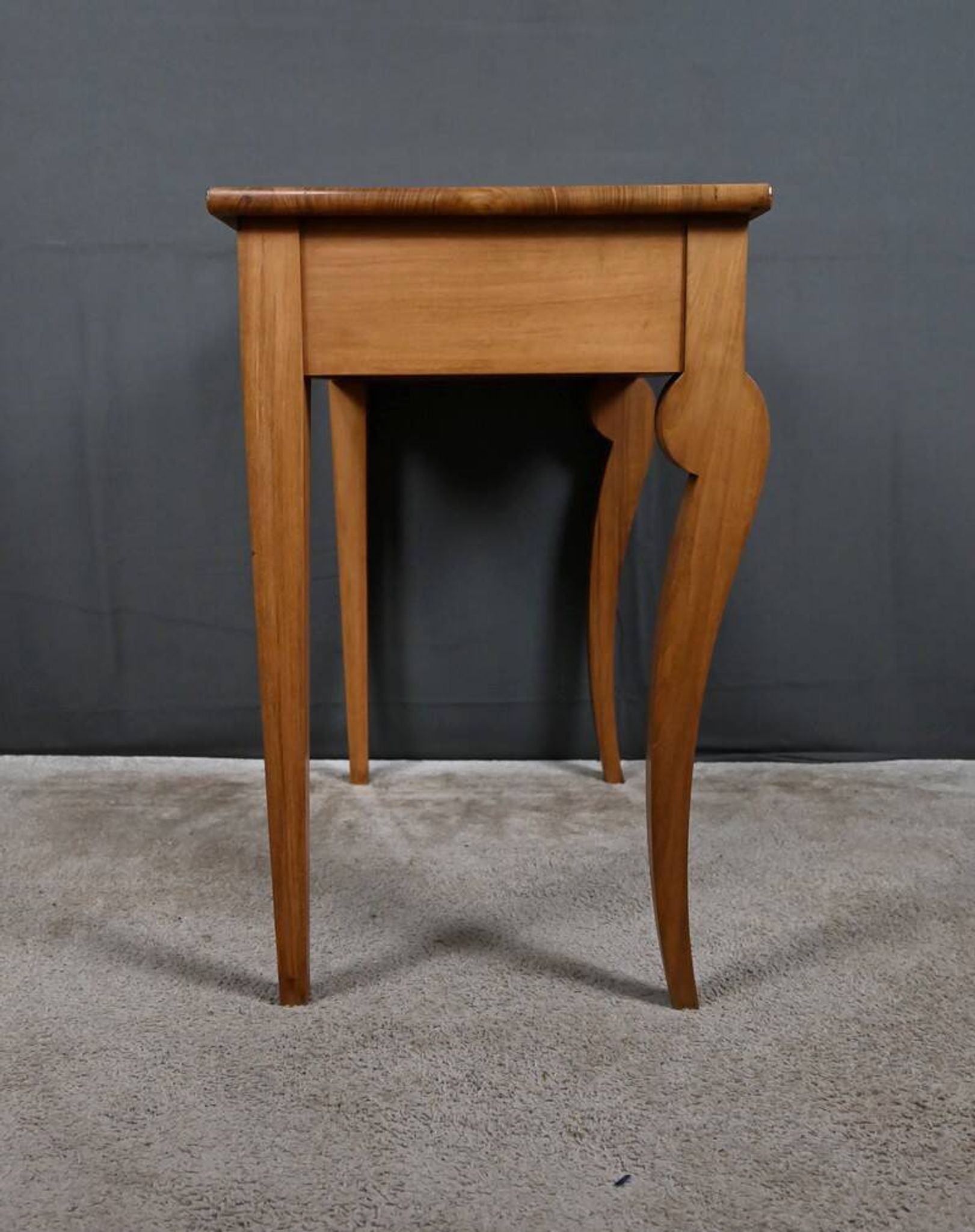 Small walnut console table, Restoration period – early 19th century.