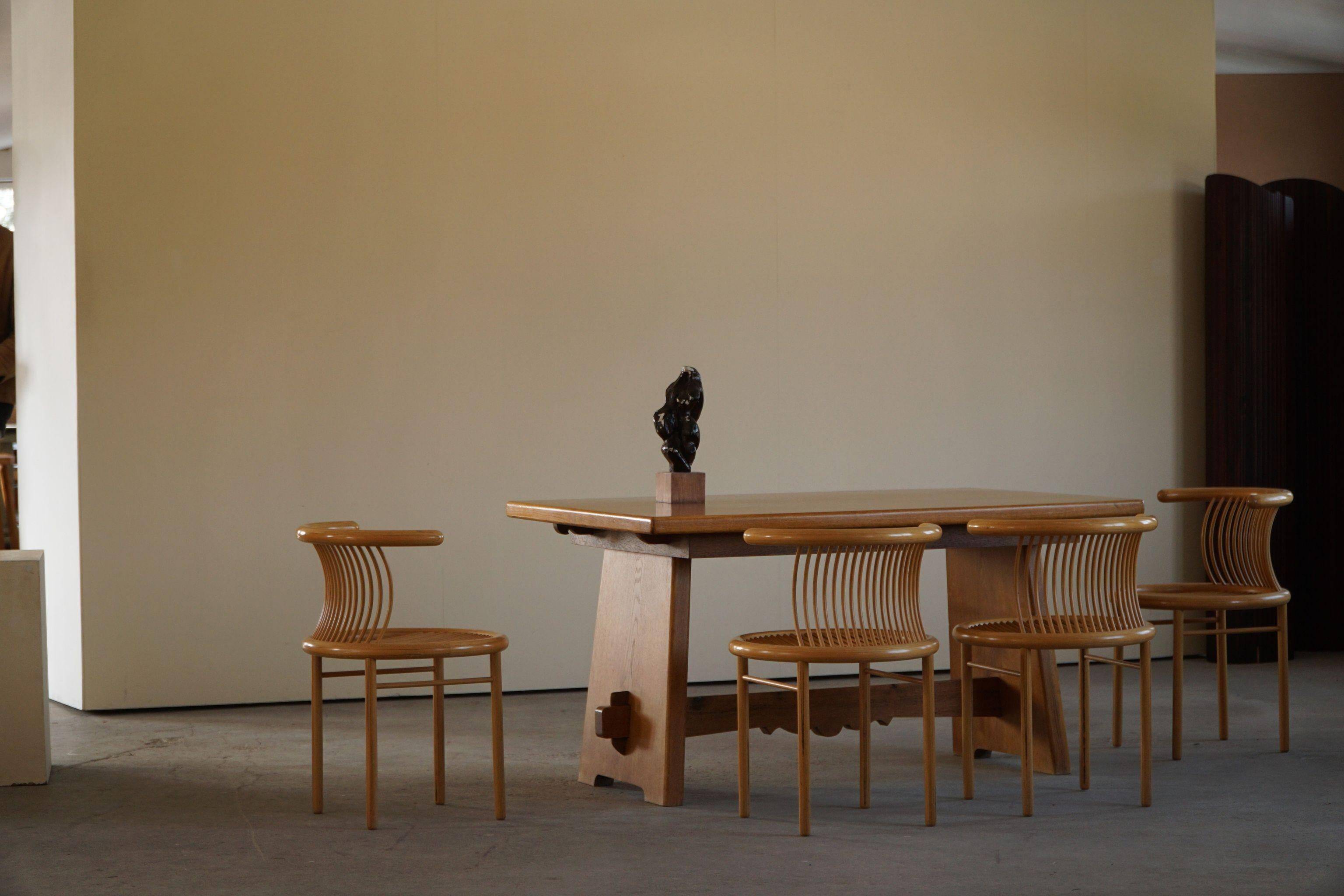 Mid-century brutalist dining table, made of oak, Danish craftsmanship, 1950s.