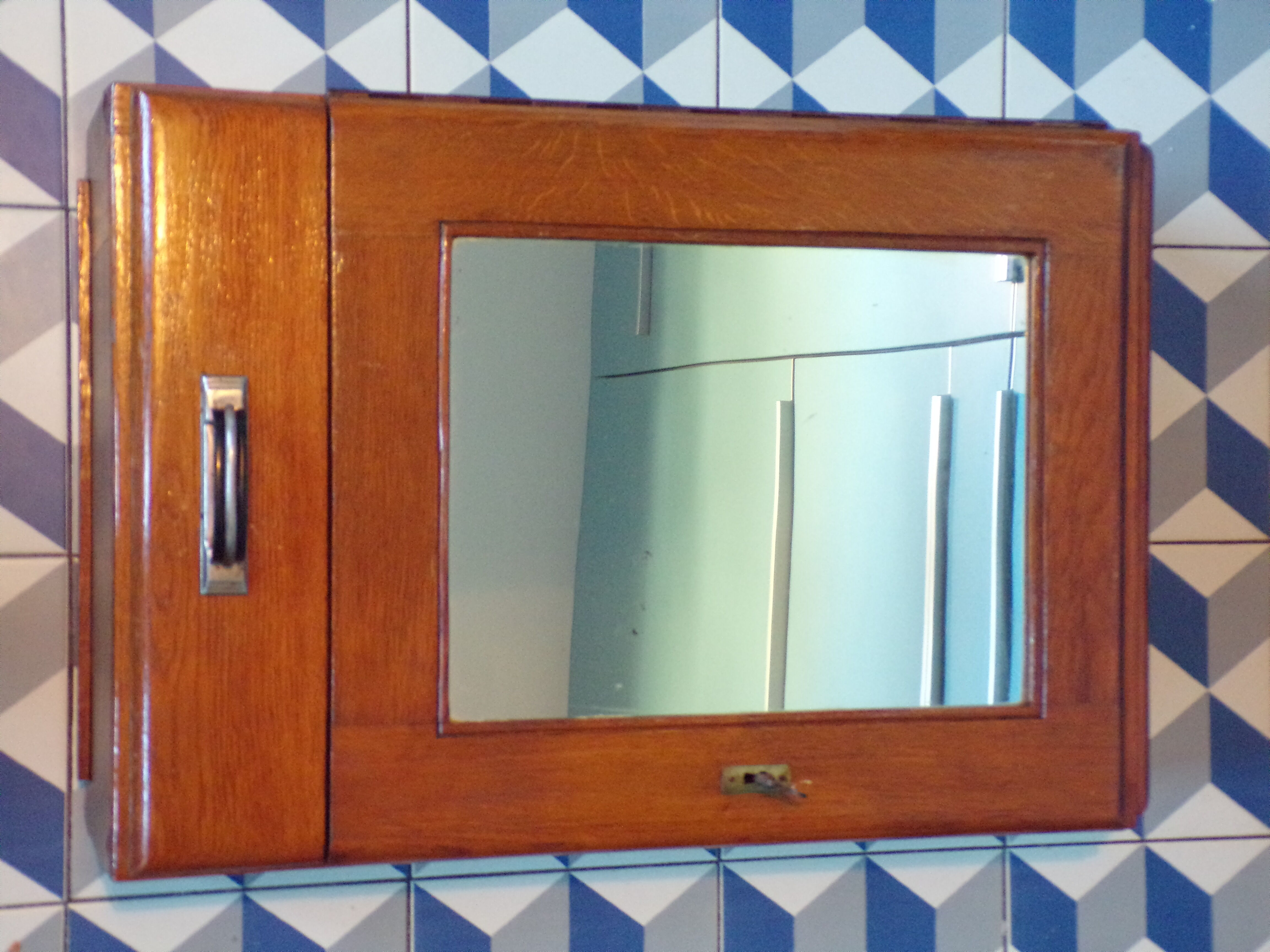 Wall-mounted toilet cabinet 1930