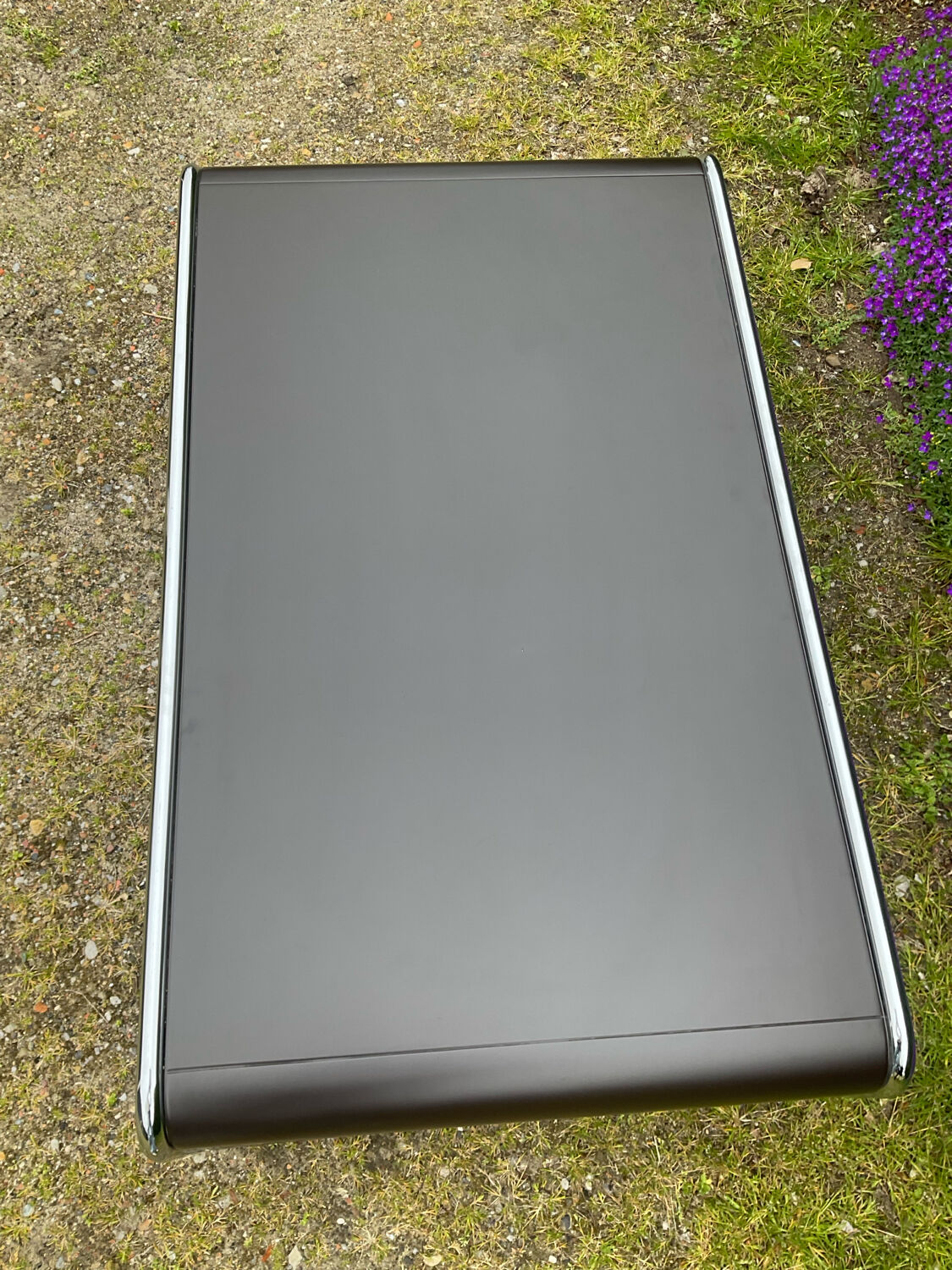 Space Age style coffee table by Marcel Breuer