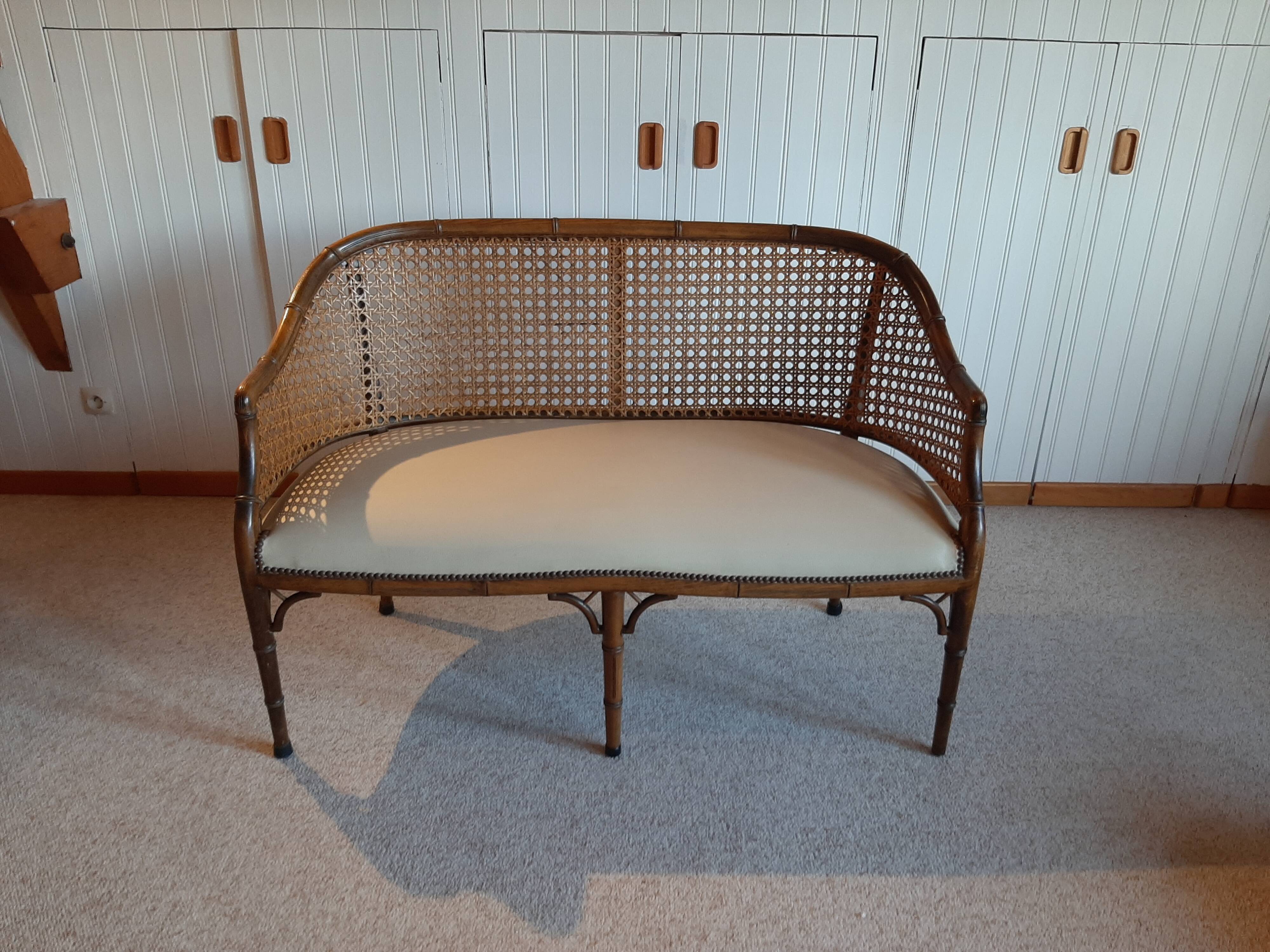 2-seater bamboo cane bench in vintage white imitation leather