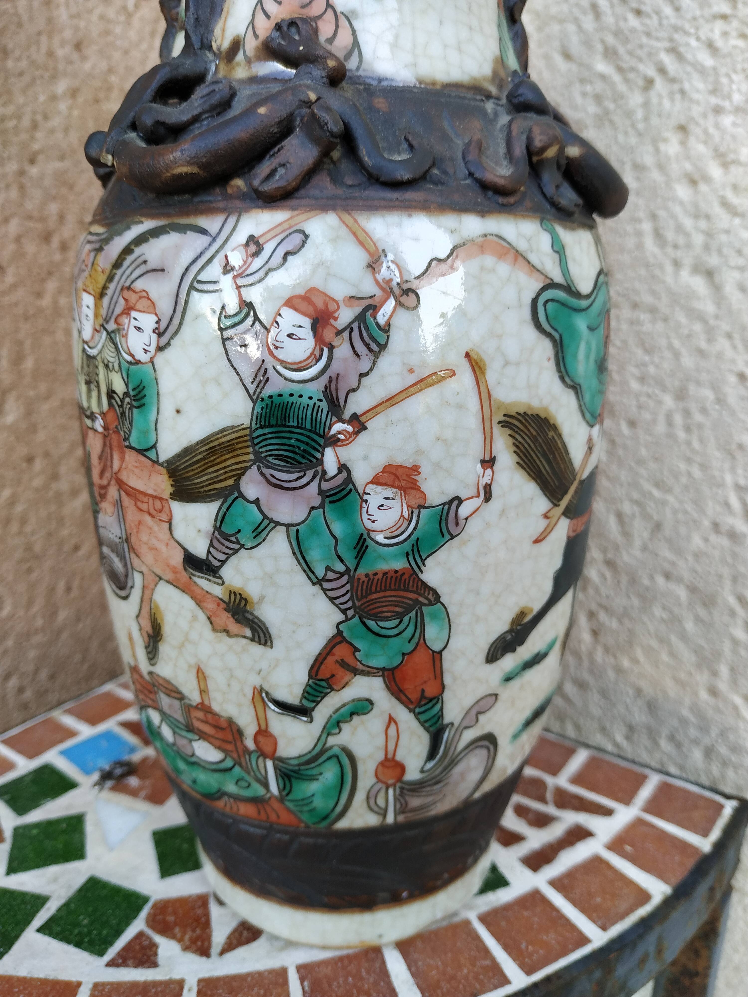 Nanjing porcelain vase 19th-century