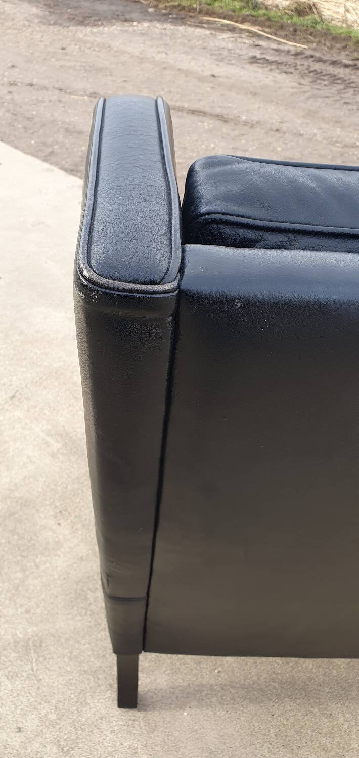 Vintage black leather scandinavian wingback chair Lulu Stouby