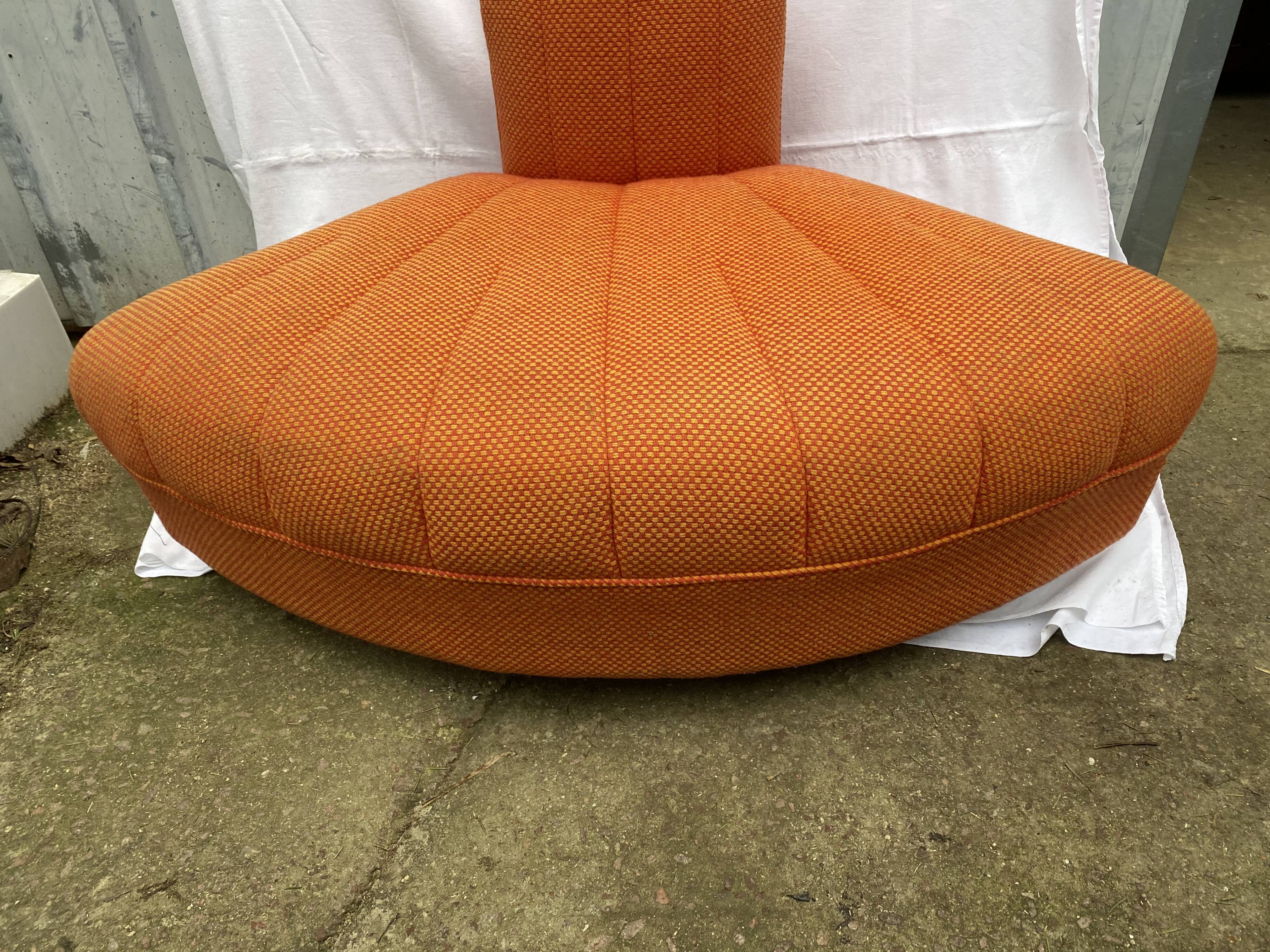 Sofa orange angle sofa Model 9000 by Tito Agnoli for Arflex