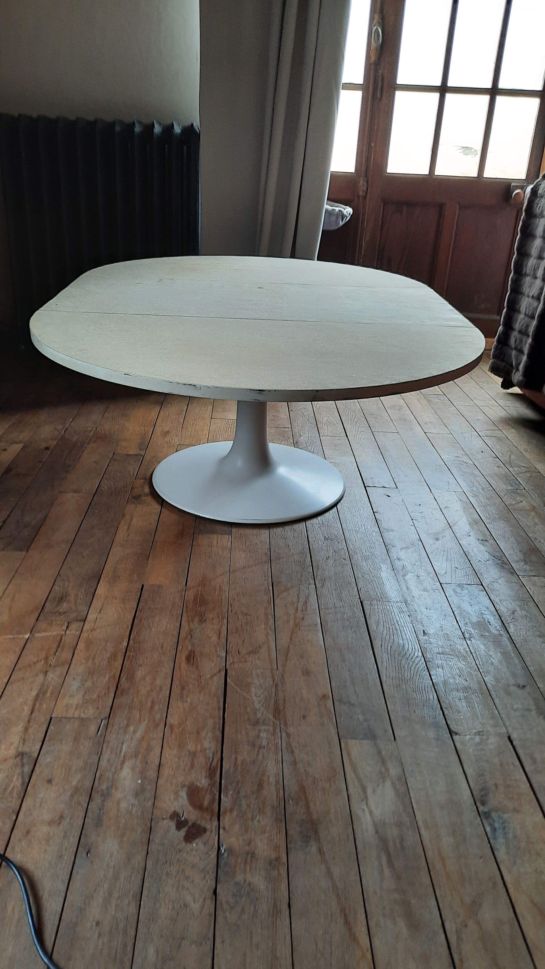 Jer Modular Round Table