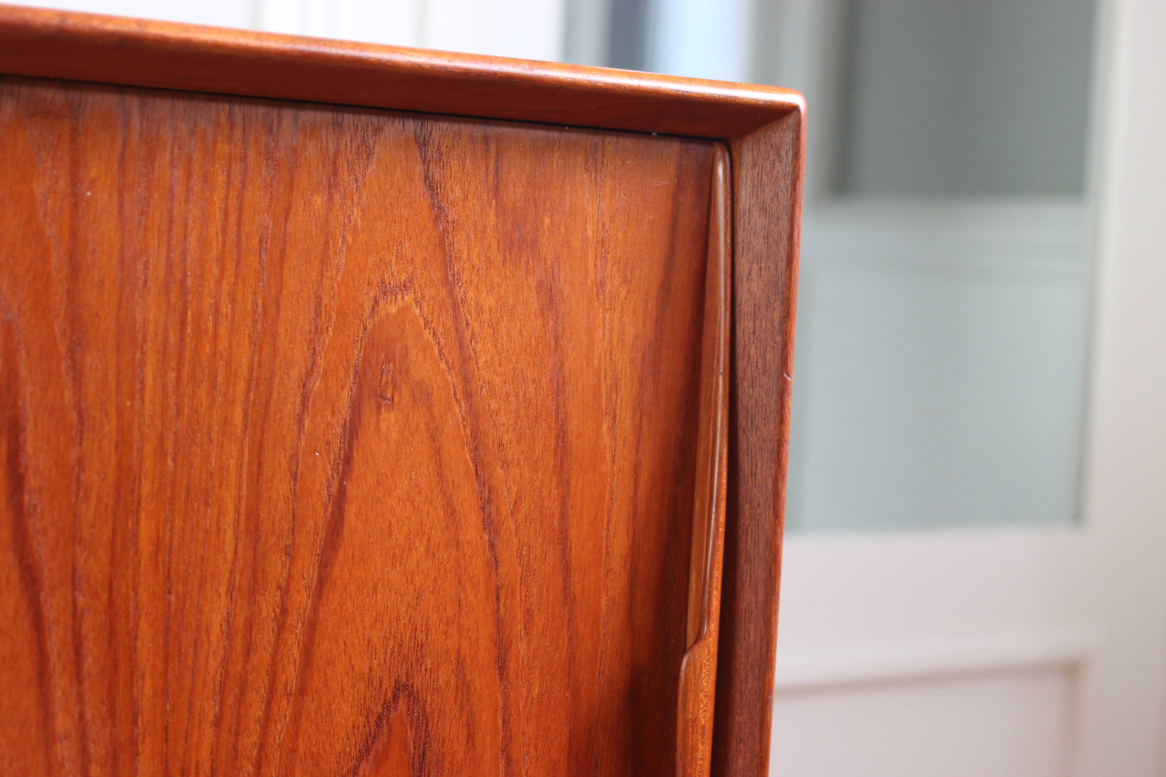 Enfilade scandinave vintage en teck Arne Vodder, 1960