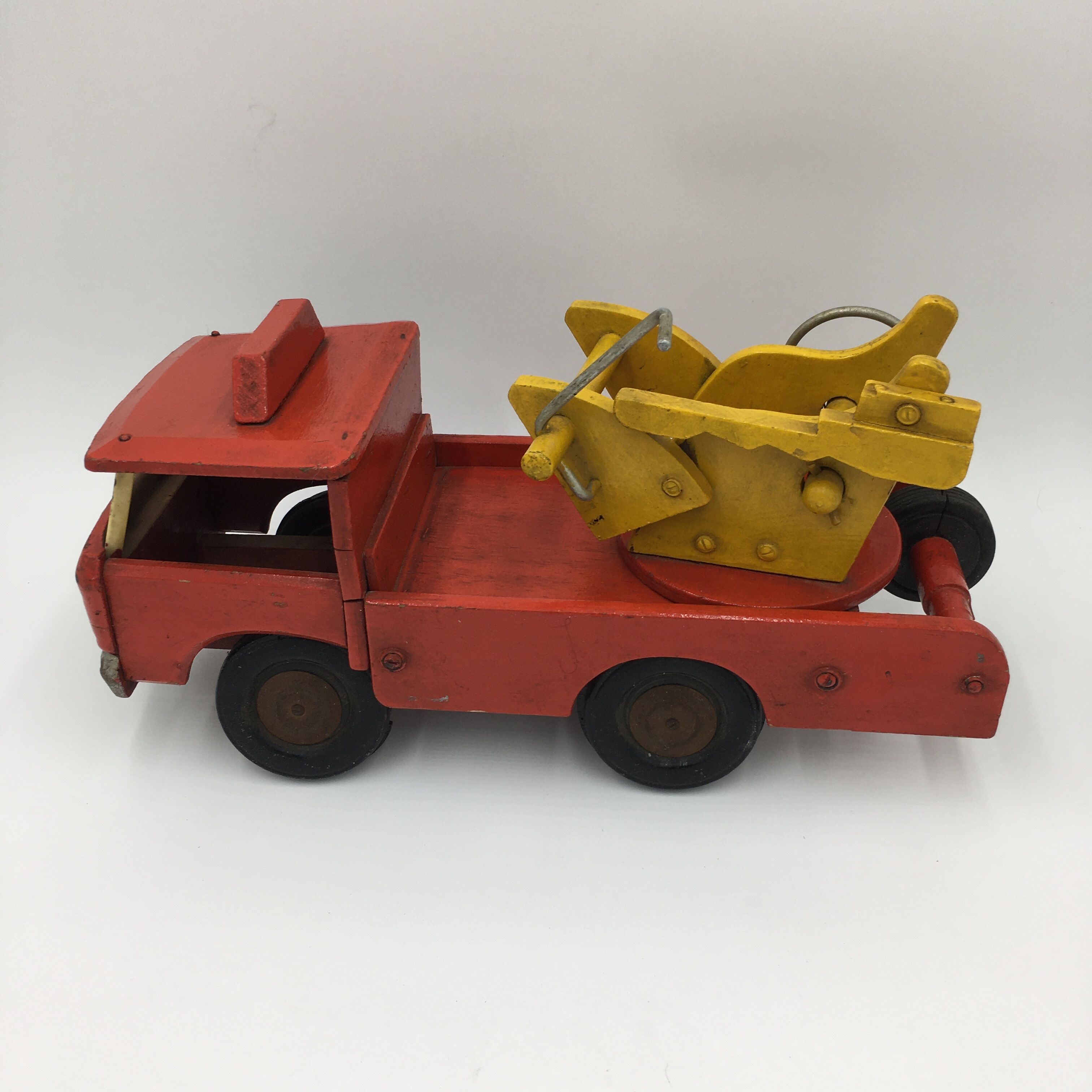 Wooden Truck Dejou