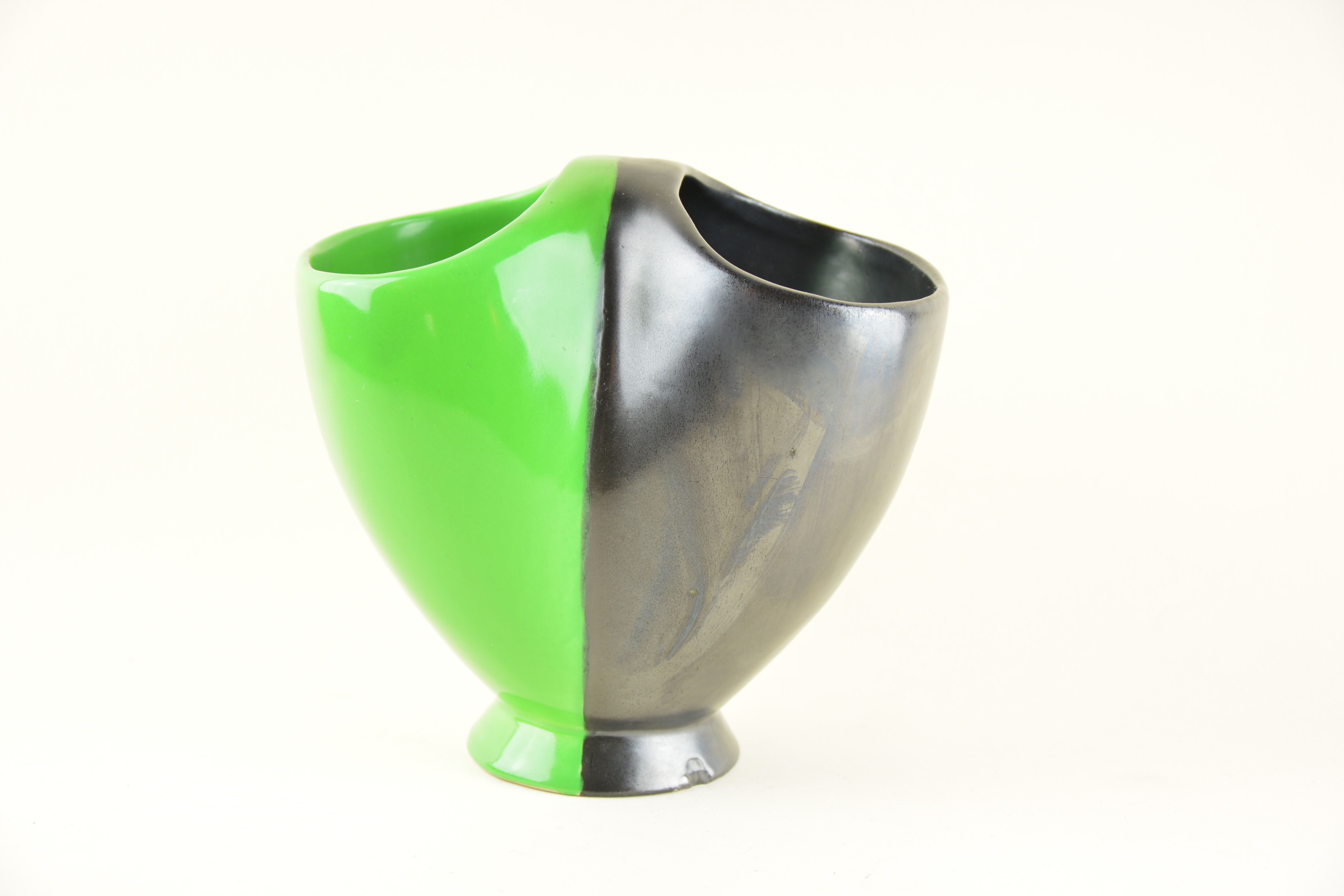 Two-tone basket vase Saint-Clément by Blanche Letaille