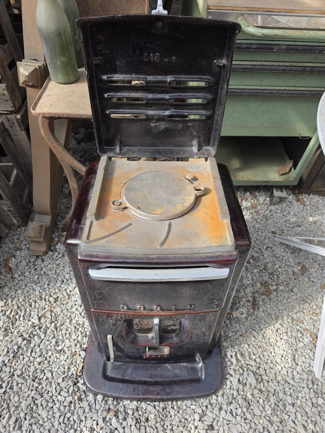 Godin enameled cast iron stove for coal and wood