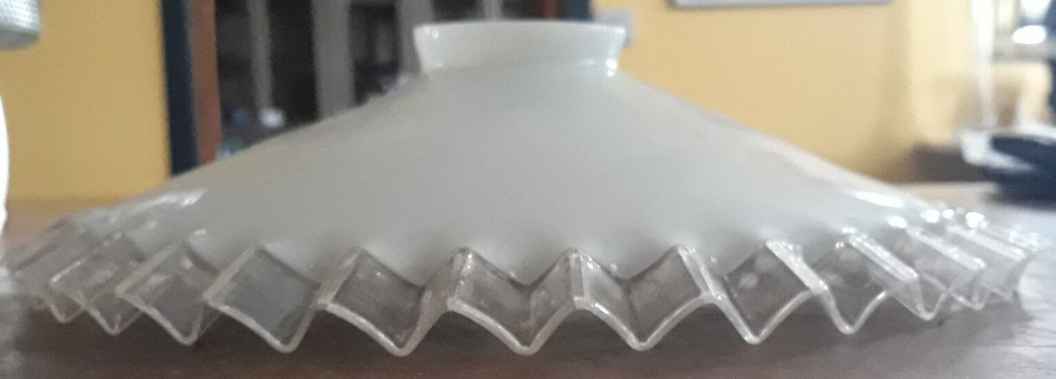 White opaline shade lace