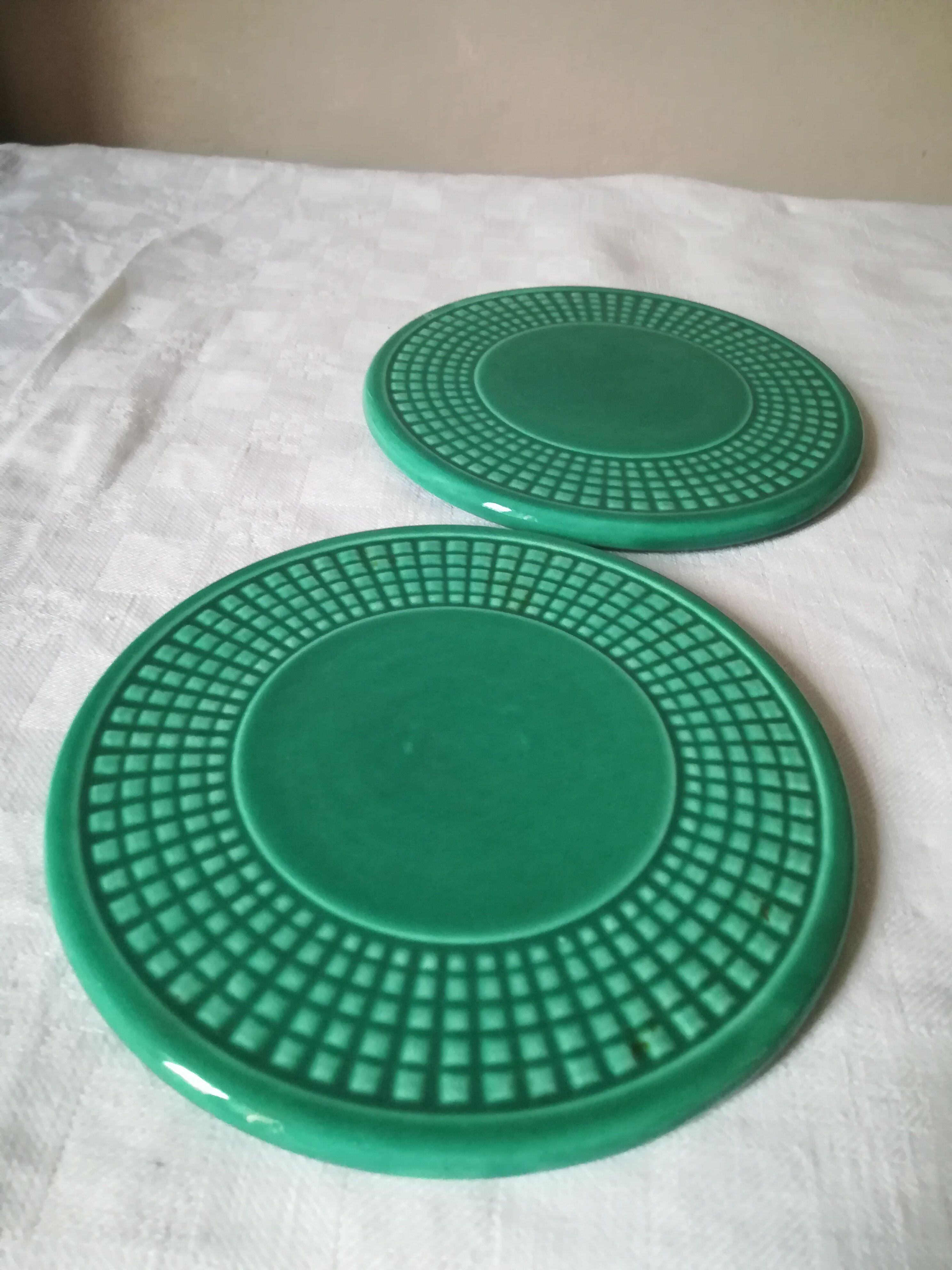 Dabbling under the dish