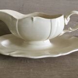 Gravy boat