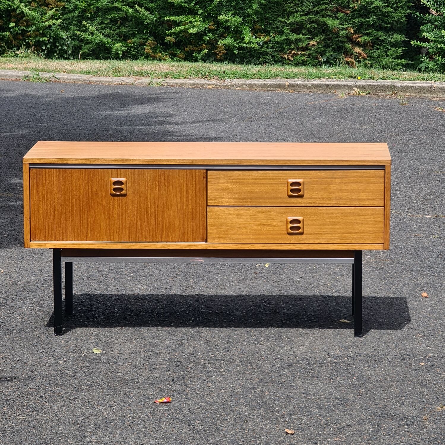 Vintage scandinavian tv sideboard