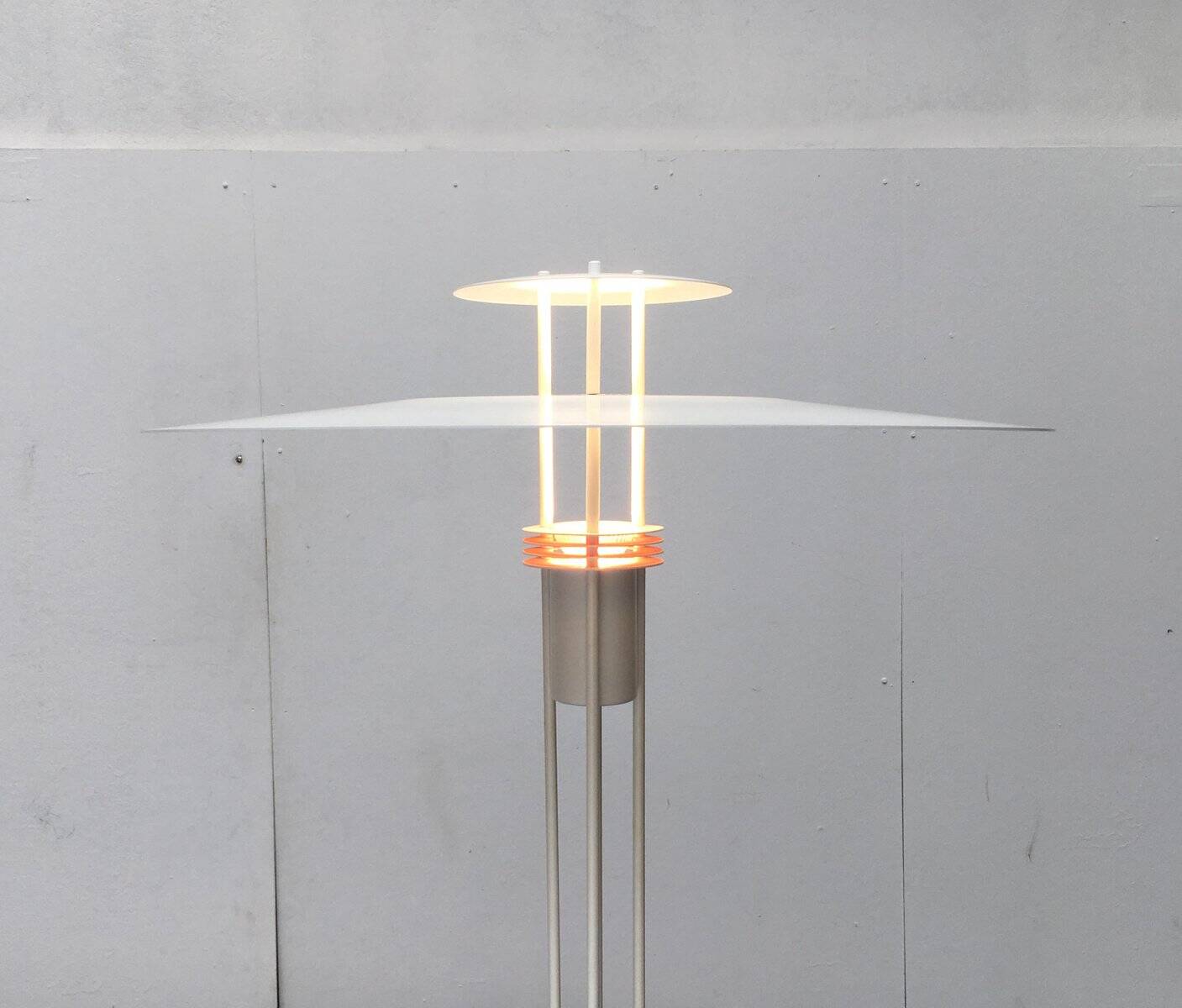Lampadaire en métal danois de Frandsen, 1989