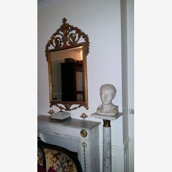 Marble column white and Bronze