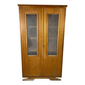 Glass cabinet