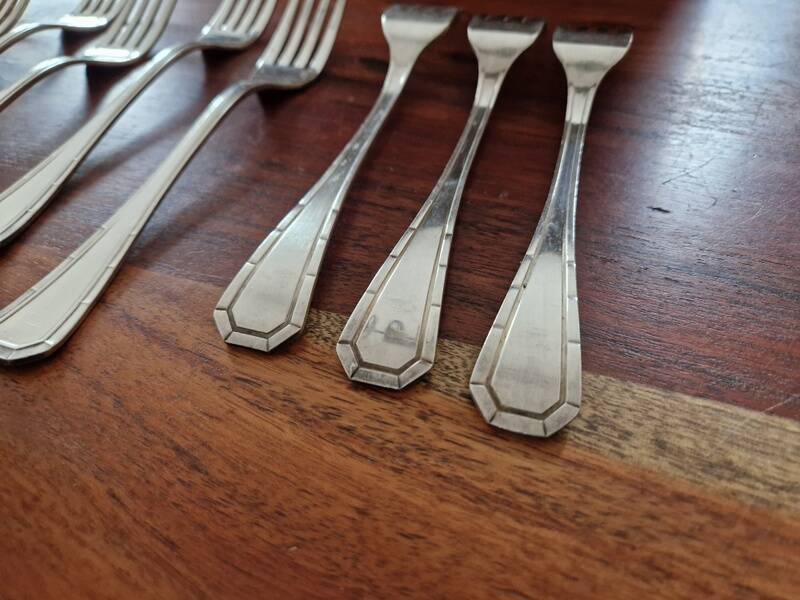 Christofle - Set of 12 Tosca pattern silver-plated table forks