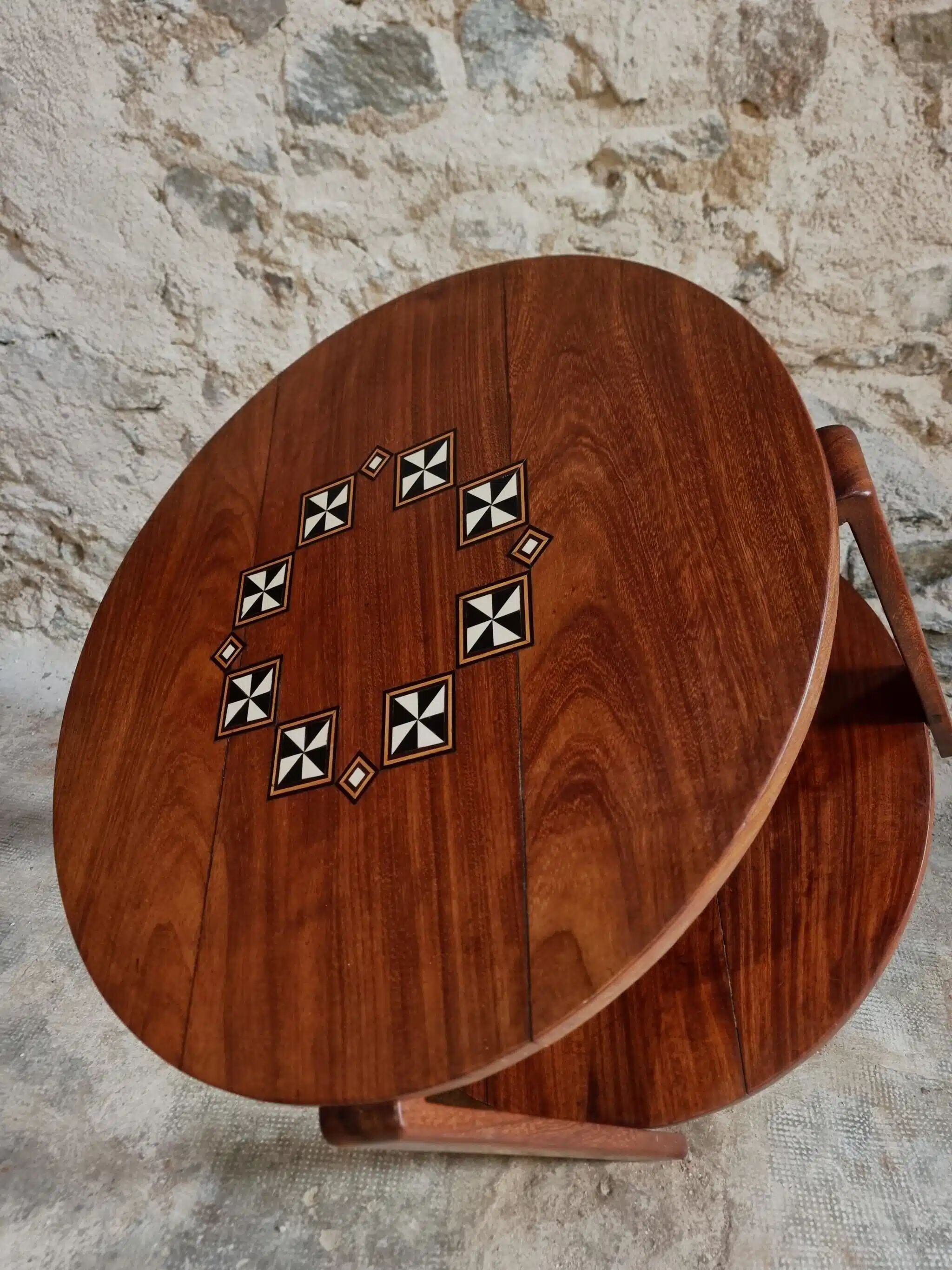 Table basse française mid-century en bois massif, années 1950
