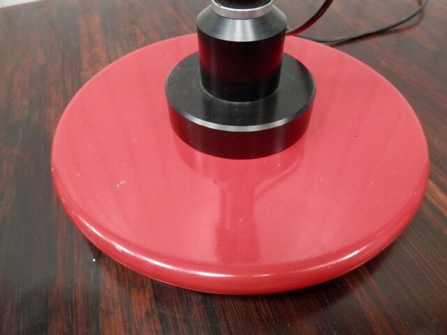 Red desk Guzzini lamp of the 1970s Italy