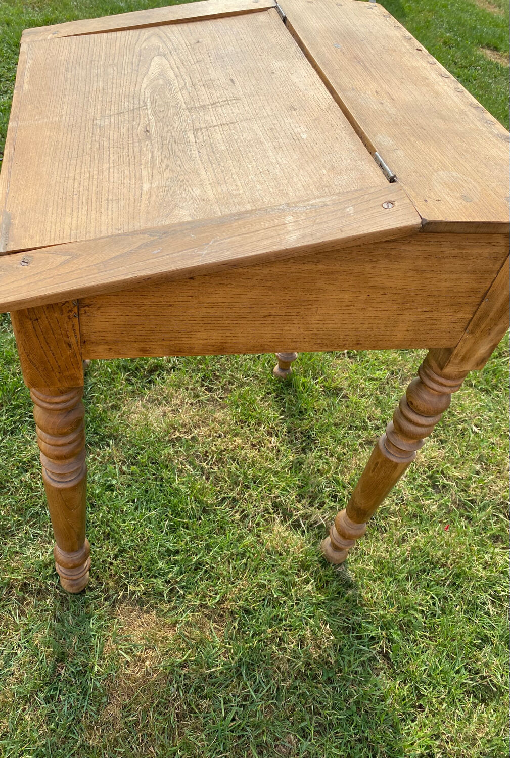 Bureau pupitre