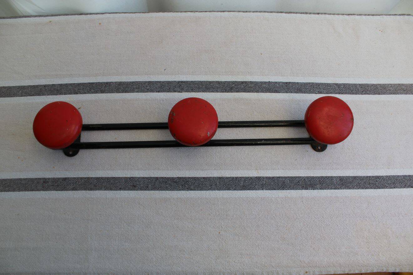 Metal coat racks