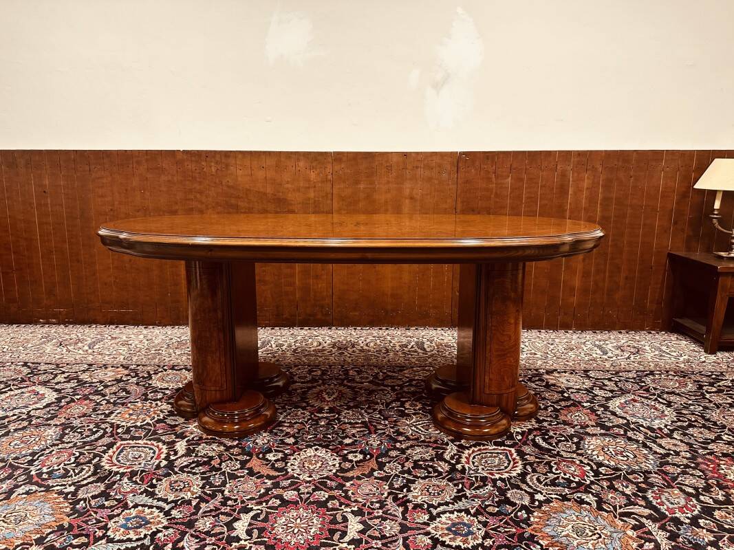 Table à manger antique en bois de loupe italienne