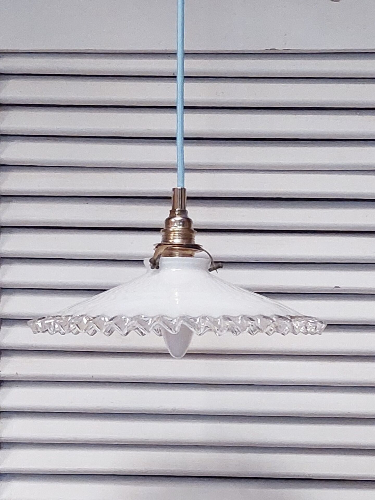 Suspension en opaline 