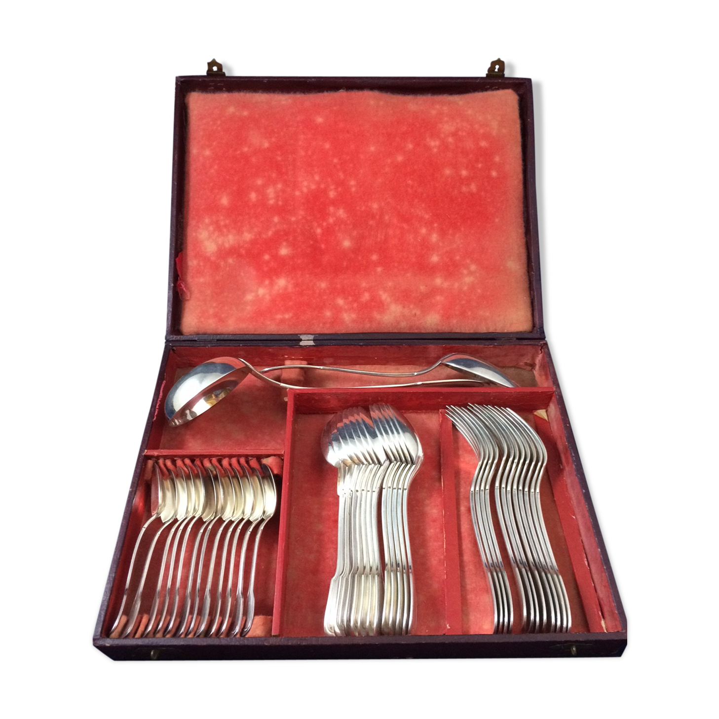 Silver metal housewife in box