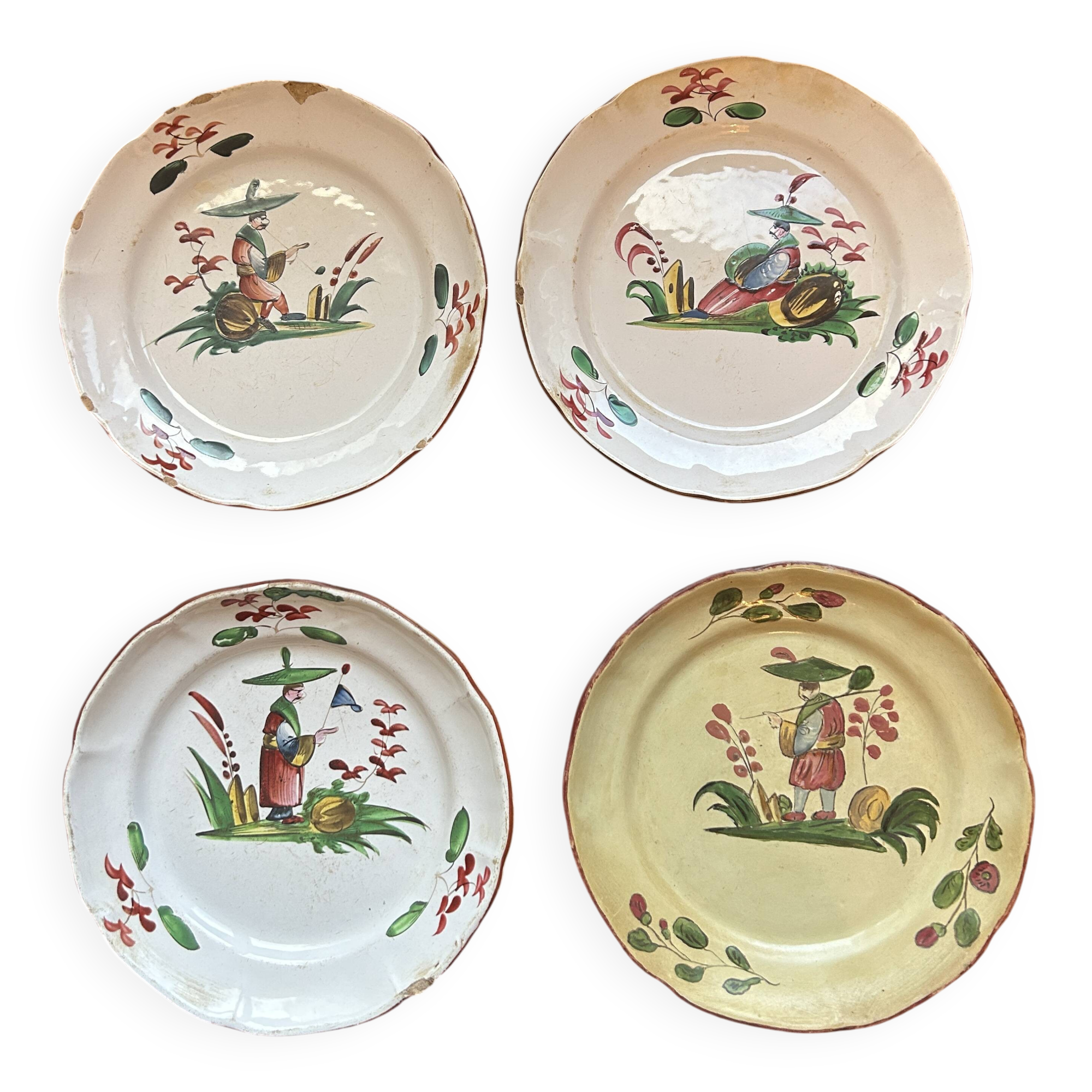Lot de 4 assiettes 18ème – Faïence des Islettes – Décor chinois polychrome