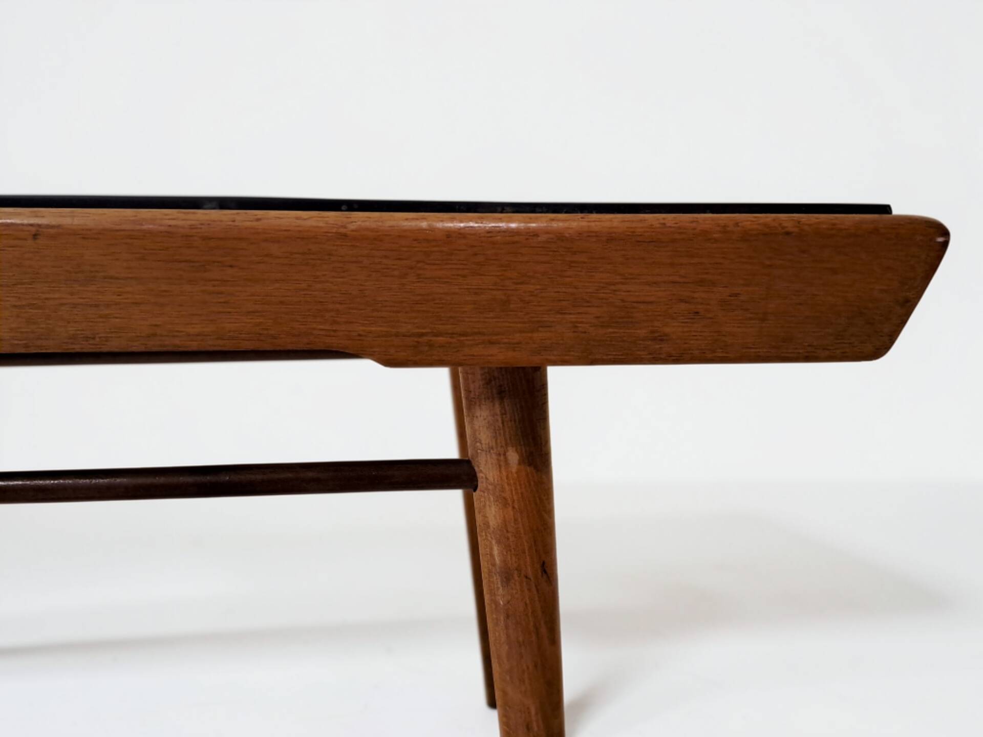 Table basse Tchécoslovaque 1960s, plateau verre noir