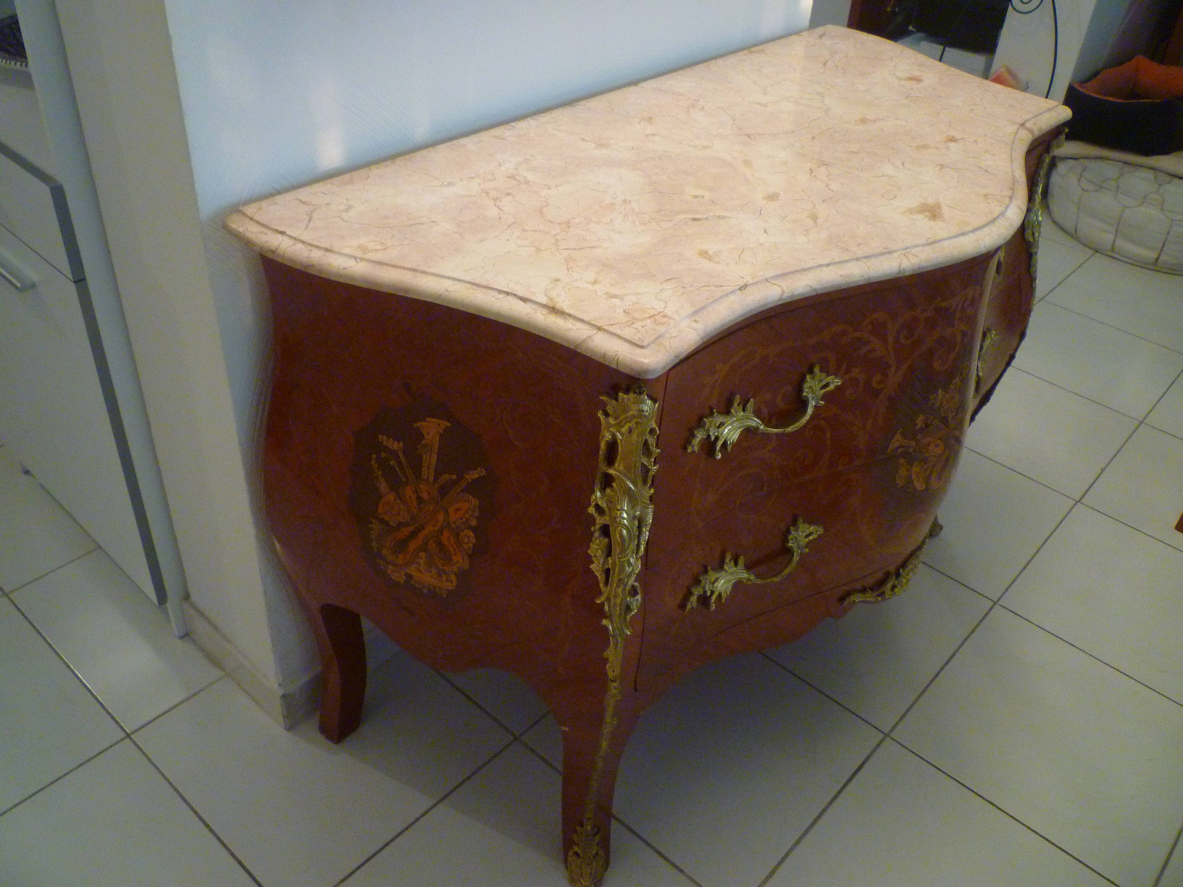 Curved Louis XV style dresser