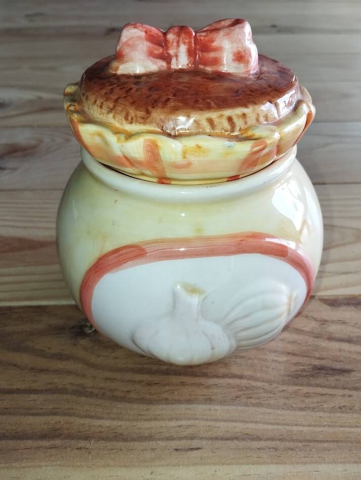 Vintage garlic pot in ceramic majolica – 1950s