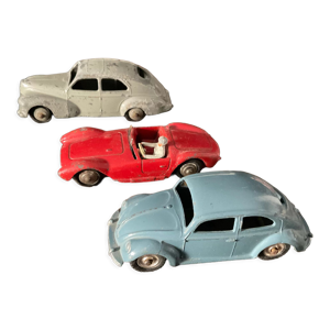 Lot 3 voiturettes dinky toys, peugeot,