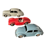 Lot 3 voiturettes dinky toys, peugeot, maserati, volkswagen