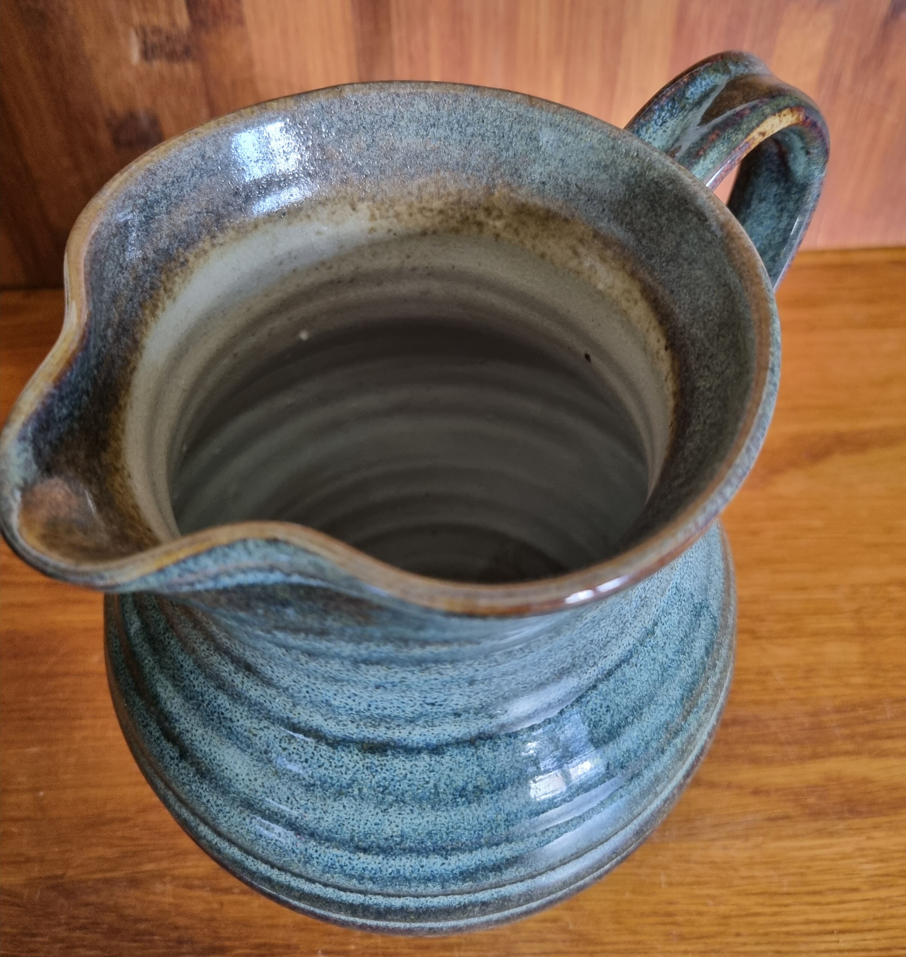 Glazed ceramic pitcher 1.5 L