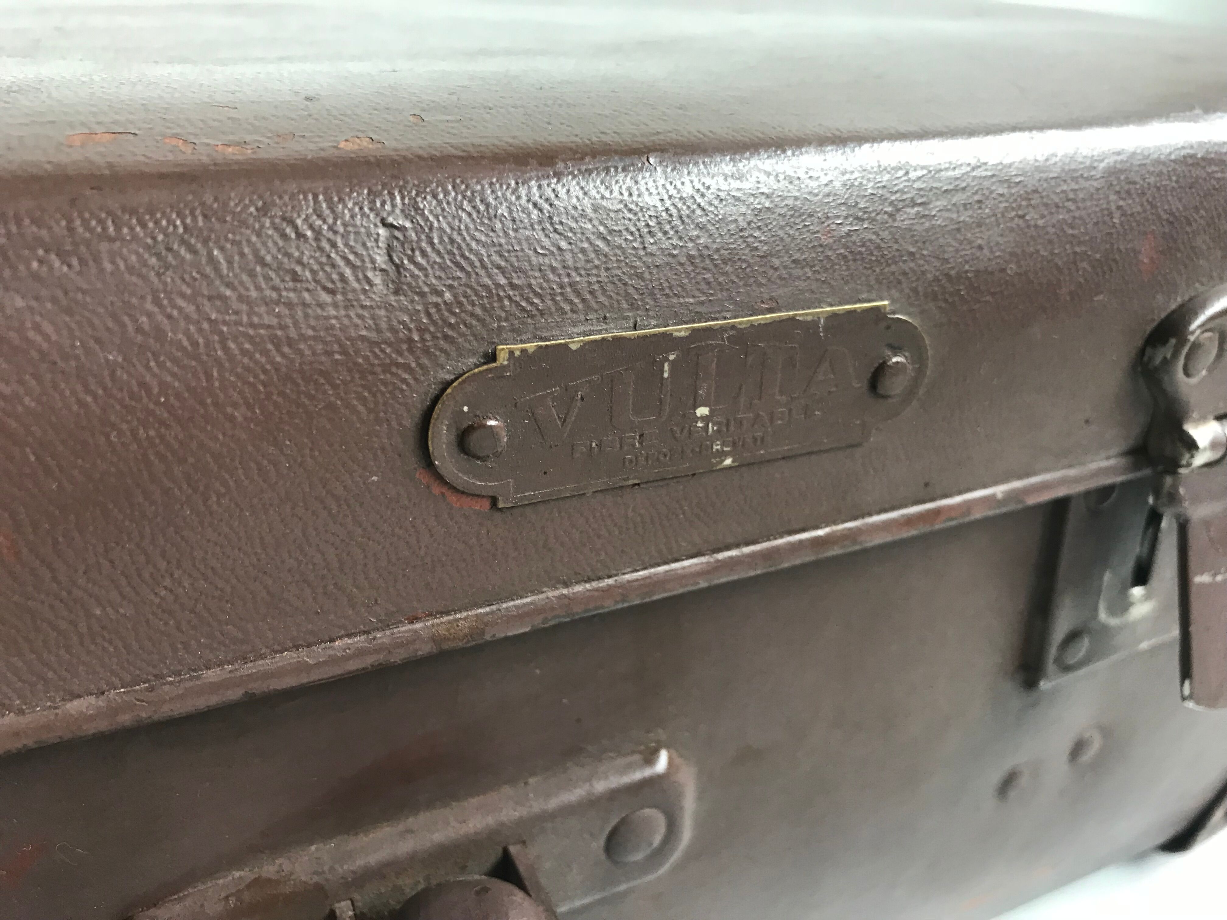 Vintage suitcase Brown
