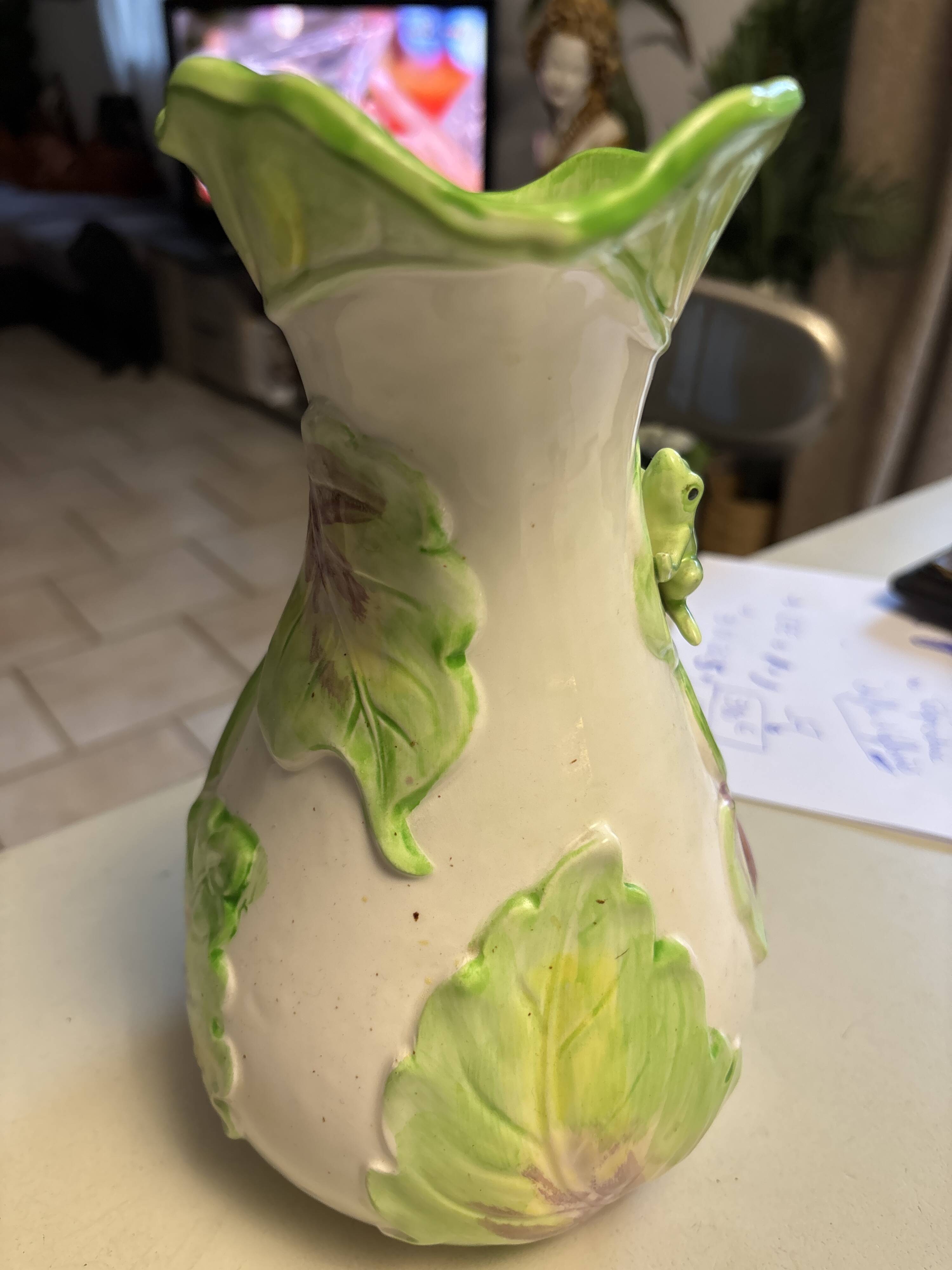 Frog slushie pitcher