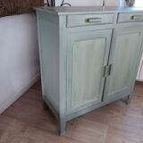 Green Parisian buffet