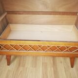 Convenient wood and rattan compass feet